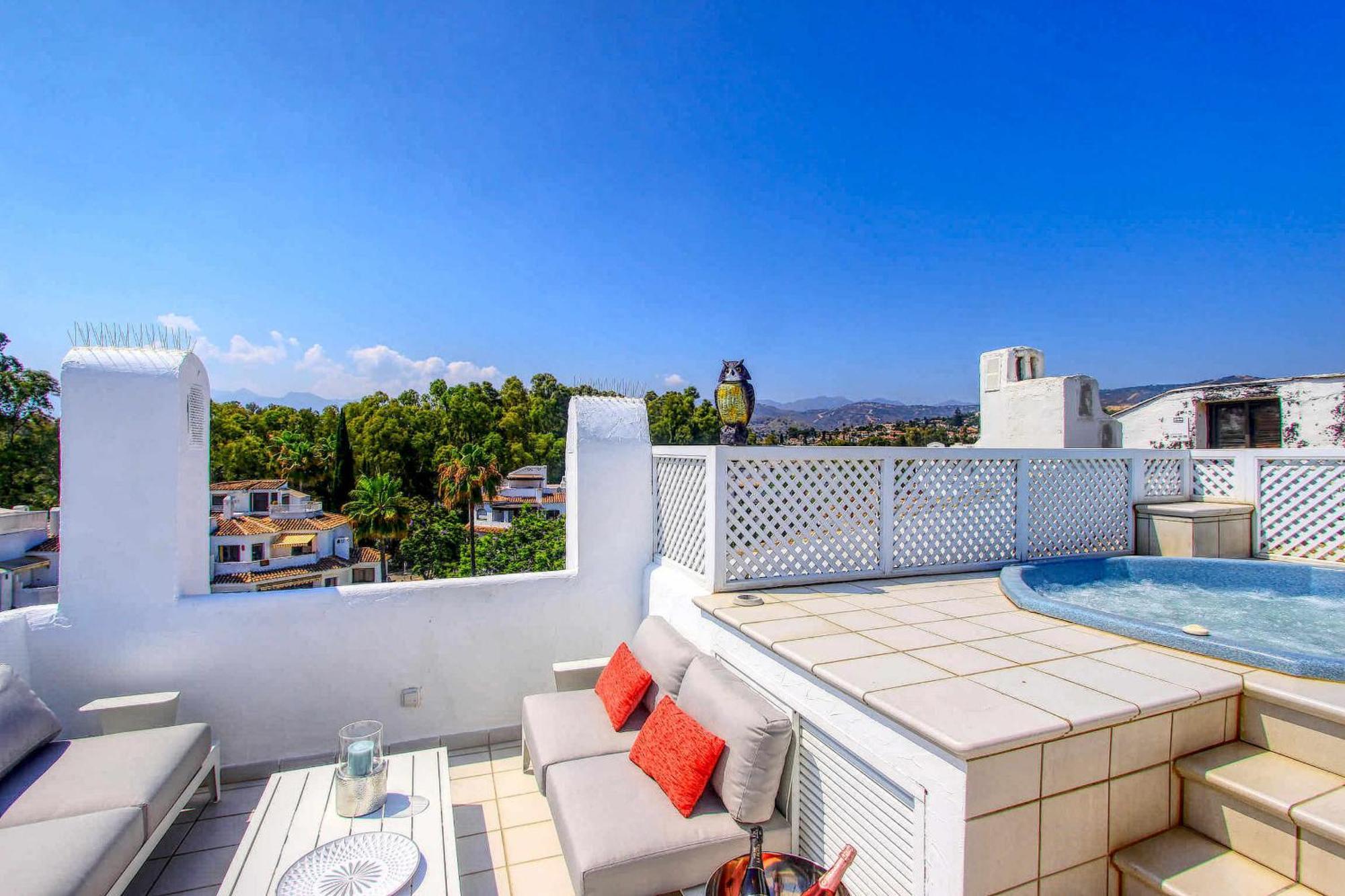 1080 Beachfront Penthouse 3 Floors Jacuzzi 2 Pools Wifi Roof Terrace Marbellac Extérieur photo
