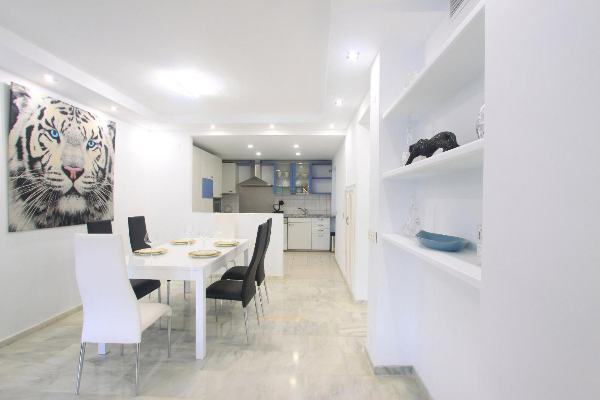 1080 Beachfront Penthouse 3 Floors Jacuzzi 2 Pools Wifi Roof Terrace Marbellac Extérieur photo