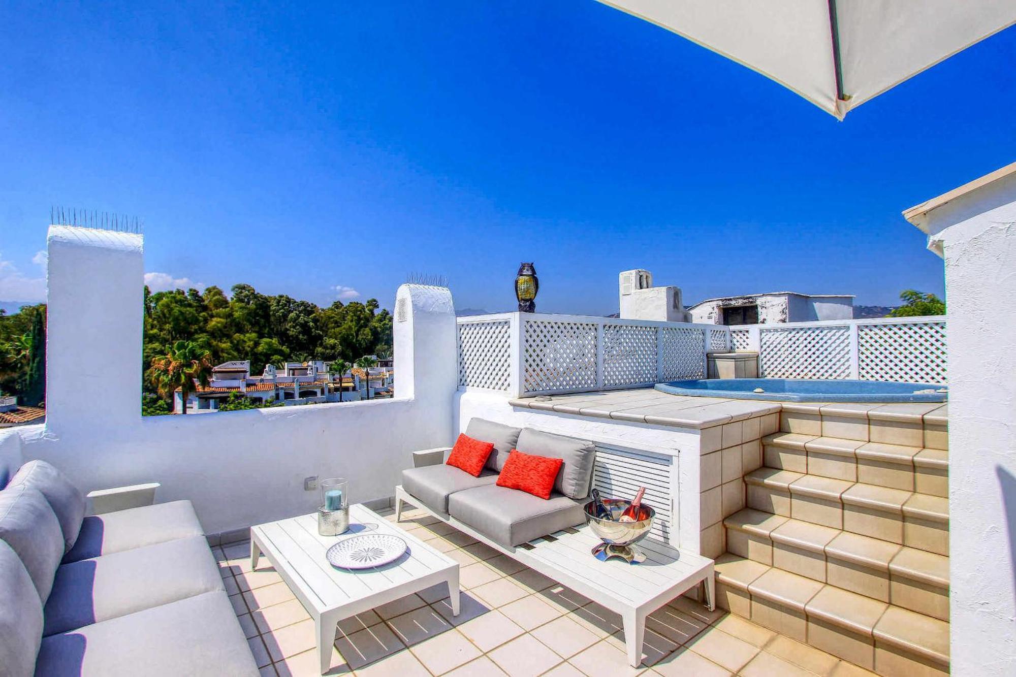 1080 Beachfront Penthouse 3 Floors Jacuzzi 2 Pools Wifi Roof Terrace Marbellac Extérieur photo